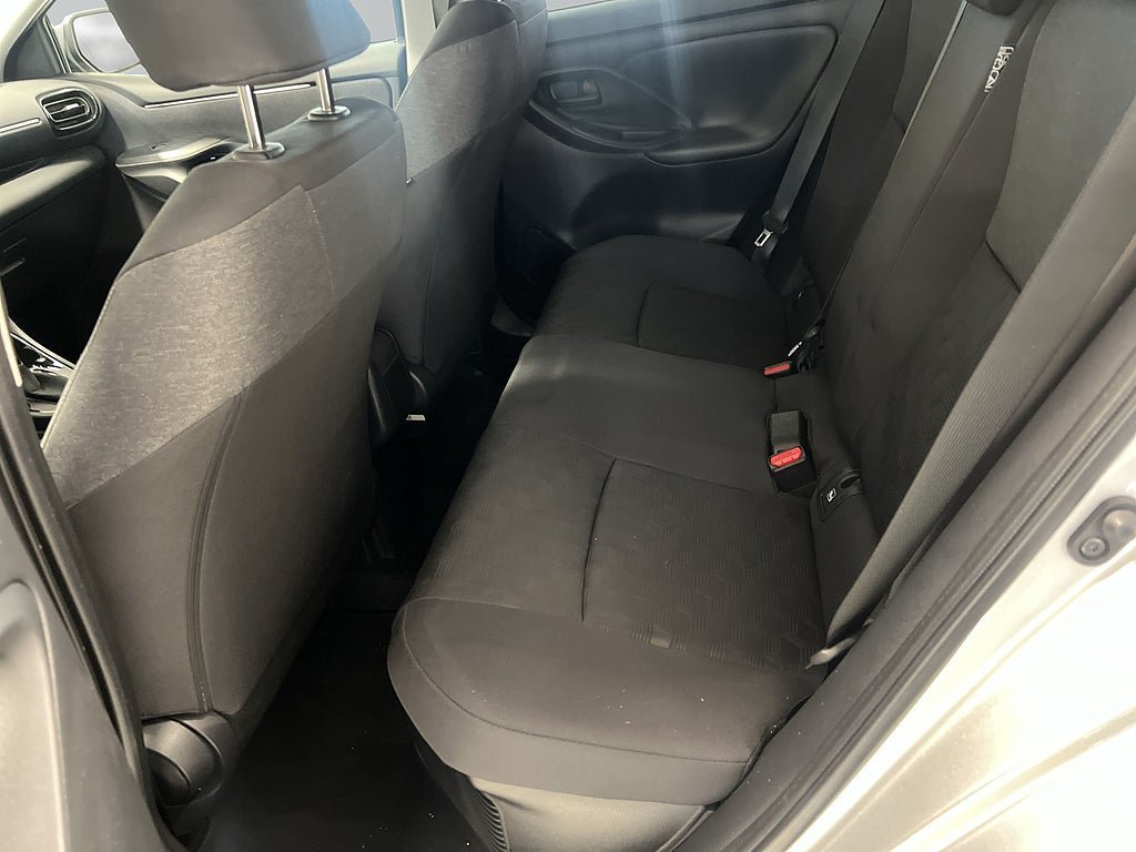 Vehicle Image 7