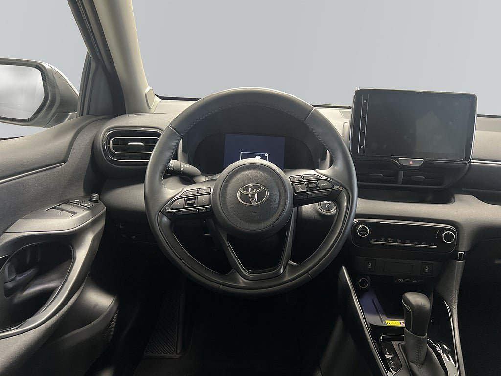 Vehicle Image 9