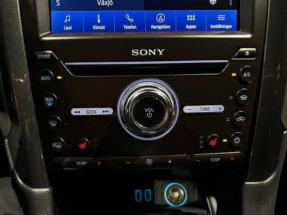 Vehicle Image 25