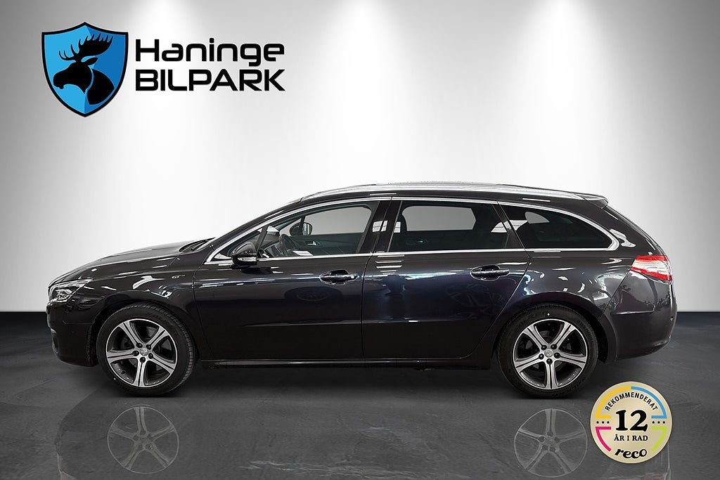 Vehicle Image 9