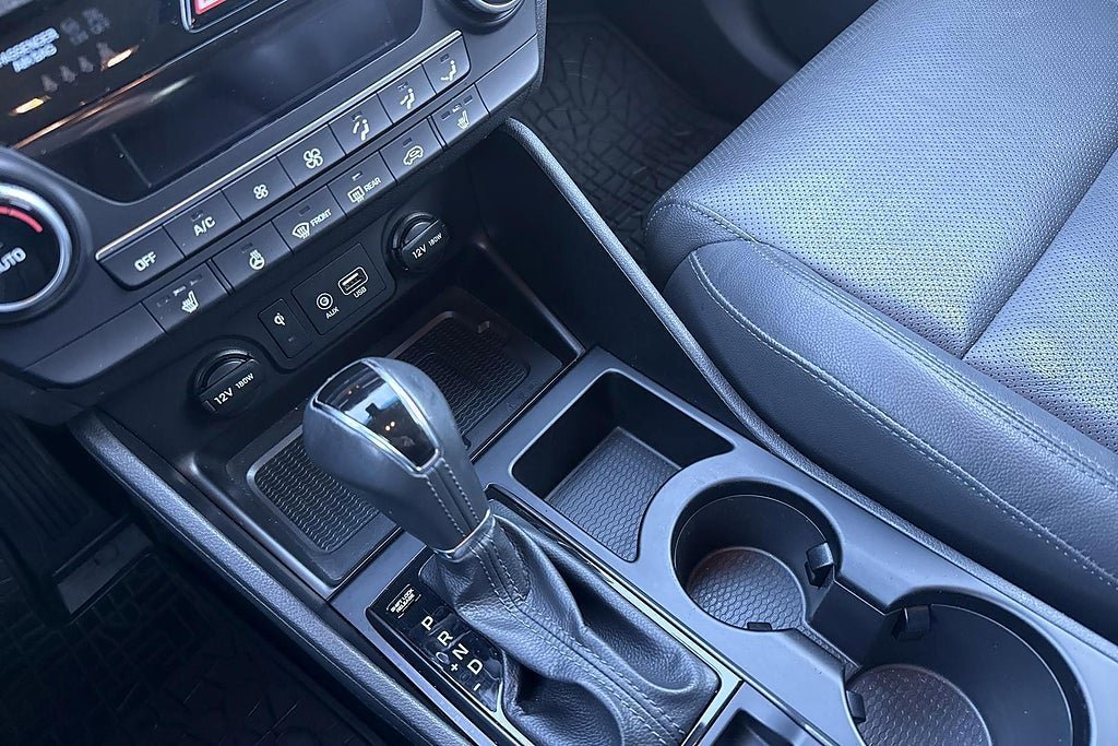 Vehicle Image 18