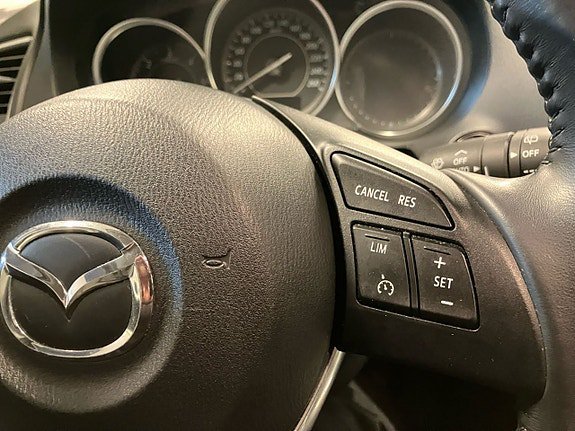Vehicle Image 24