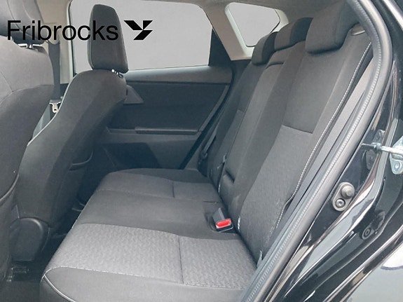 Vehicle Image 11