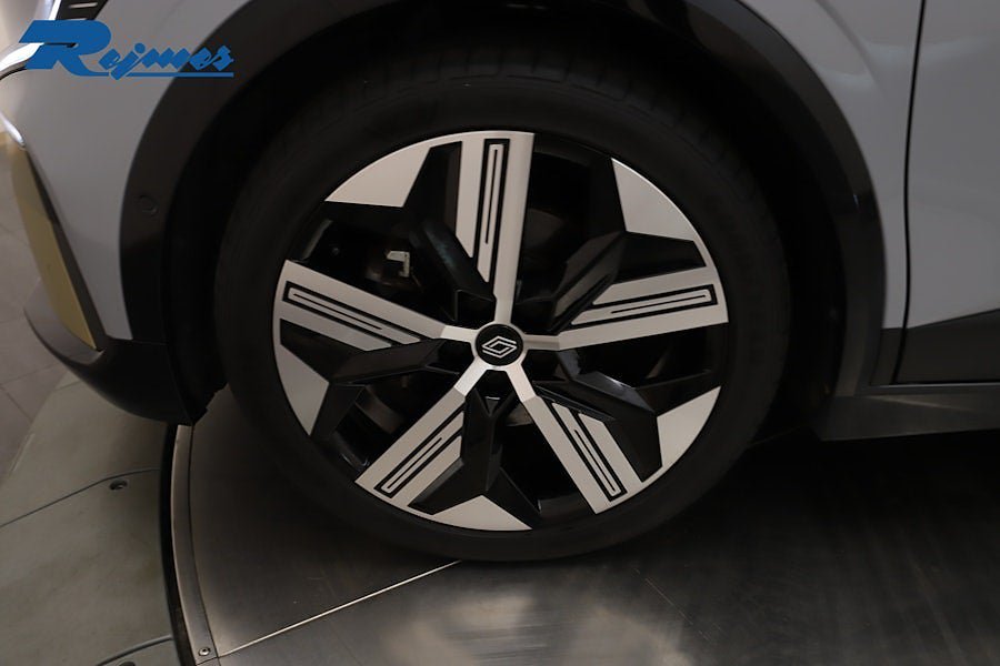 Vehicle Image 20