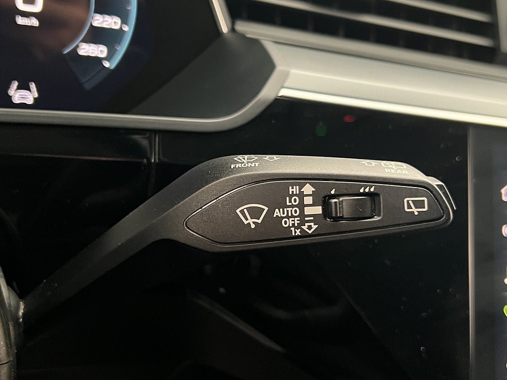 Vehicle Image 28