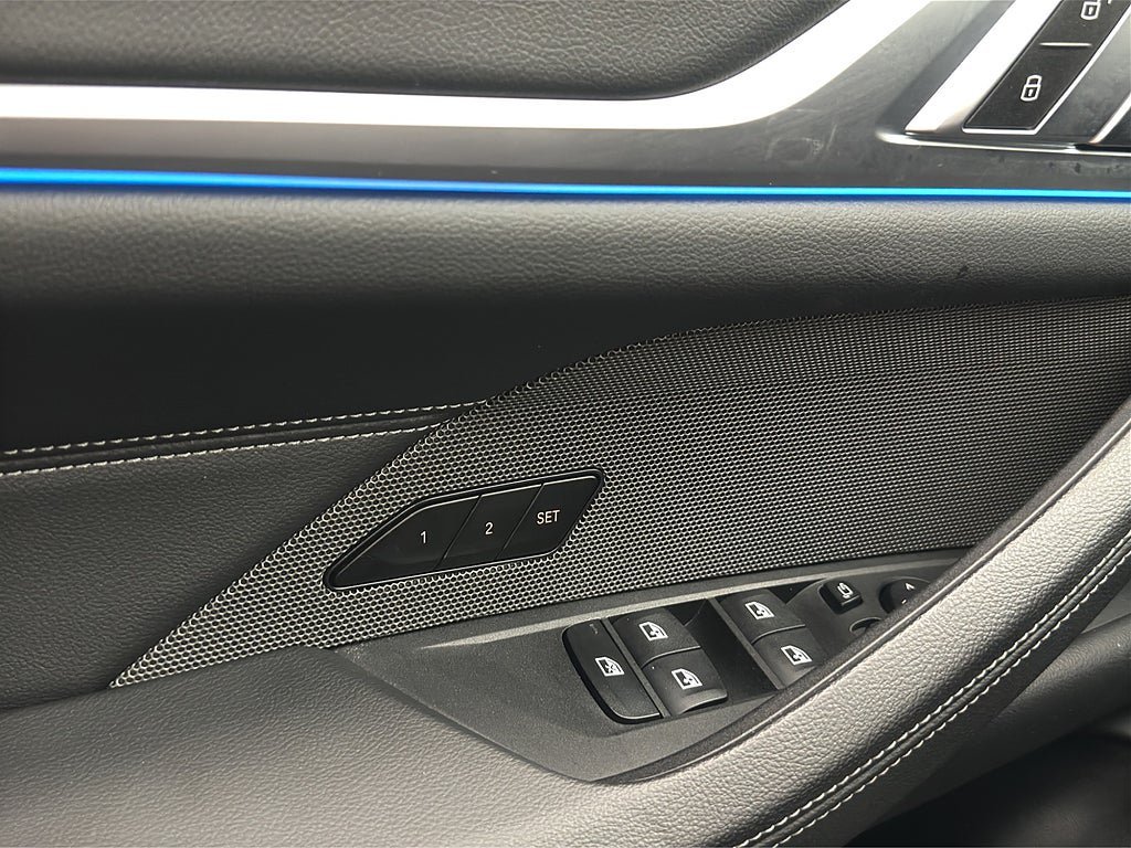 Vehicle Image 27