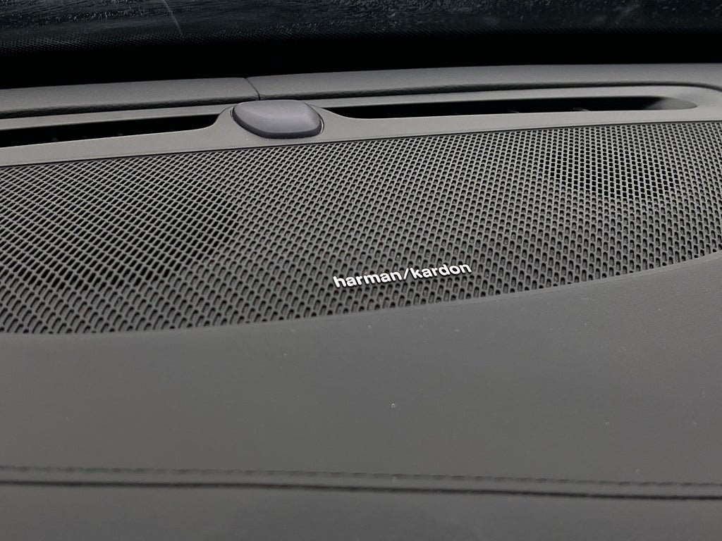 Vehicle Image 38