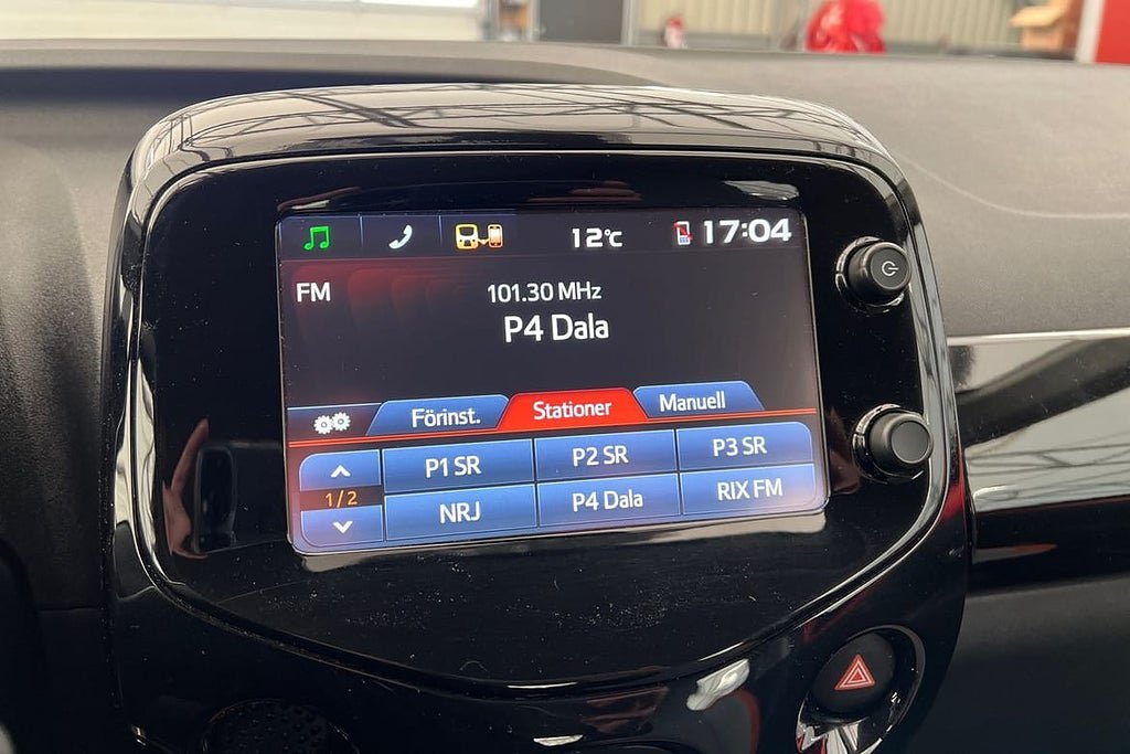 Vehicle Image 15