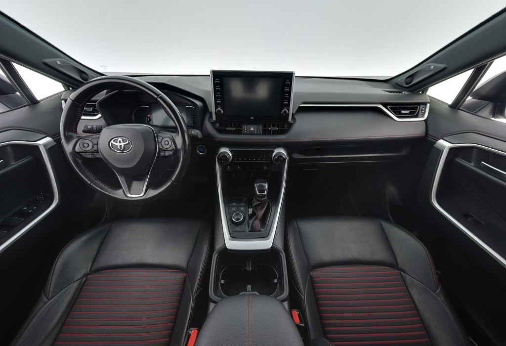 Vehicle Image 12