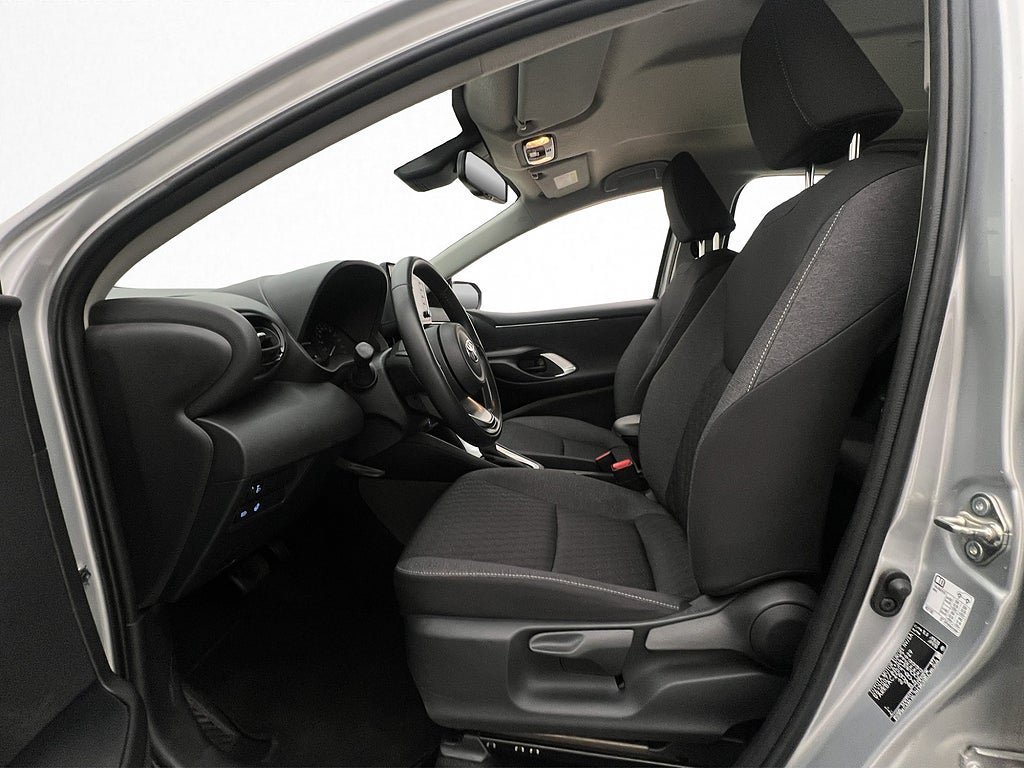 Vehicle Image 11