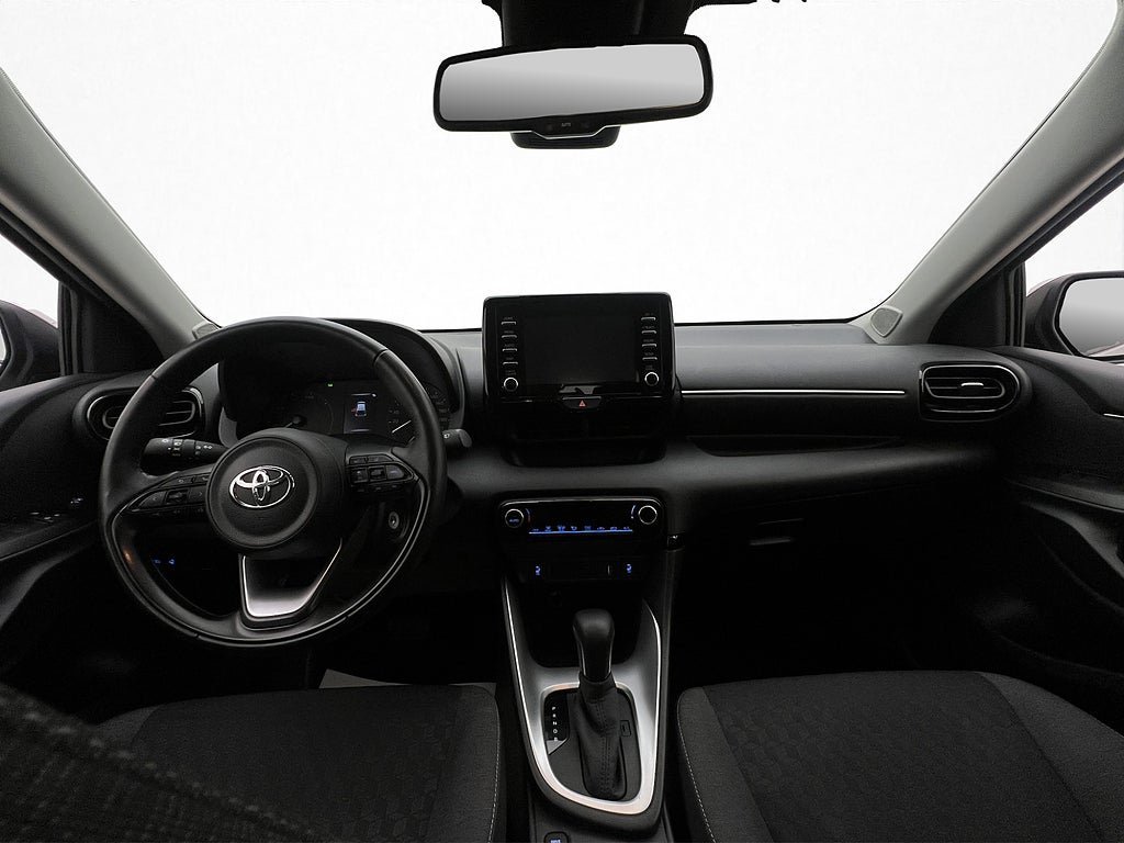 Vehicle Image 12