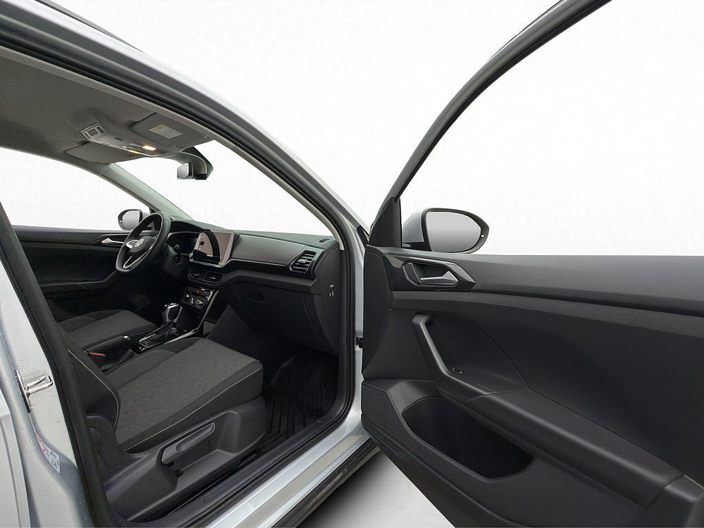 Vehicle Image 24