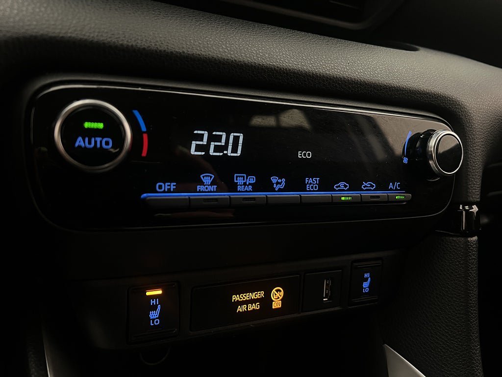 Vehicle Image 23