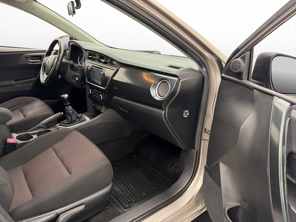 Vehicle Image 18