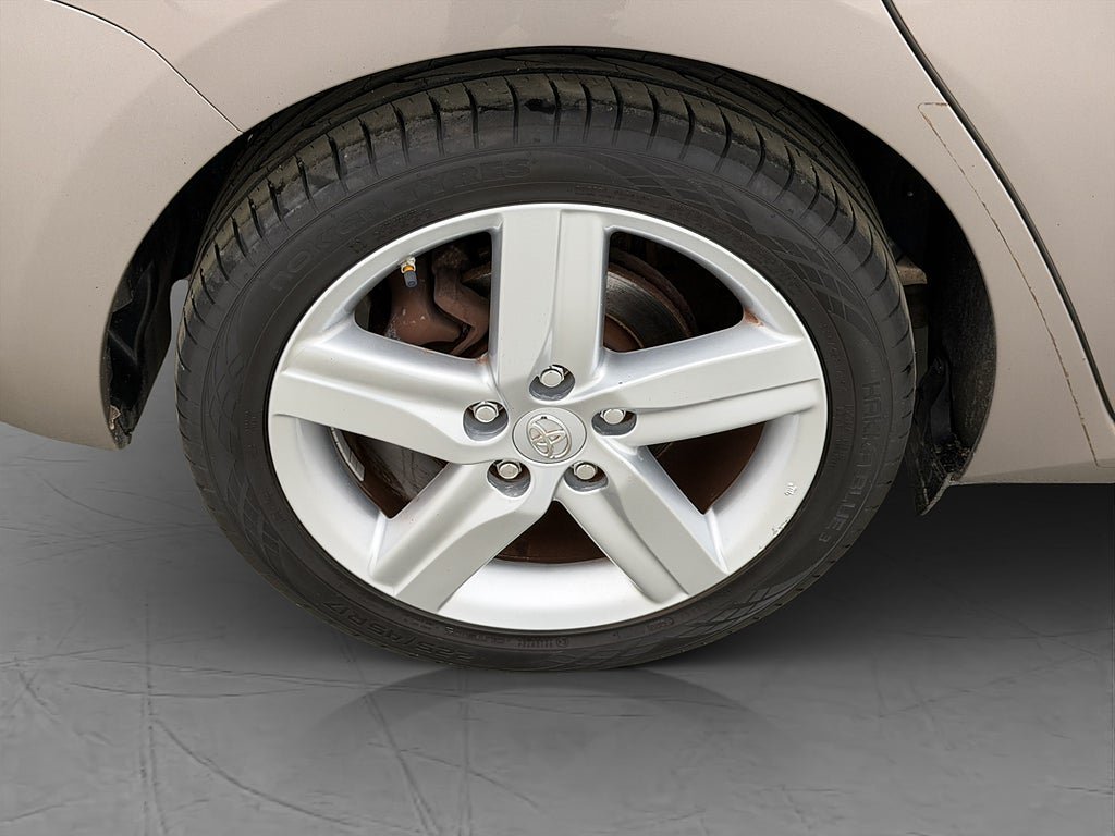 Vehicle Image 23