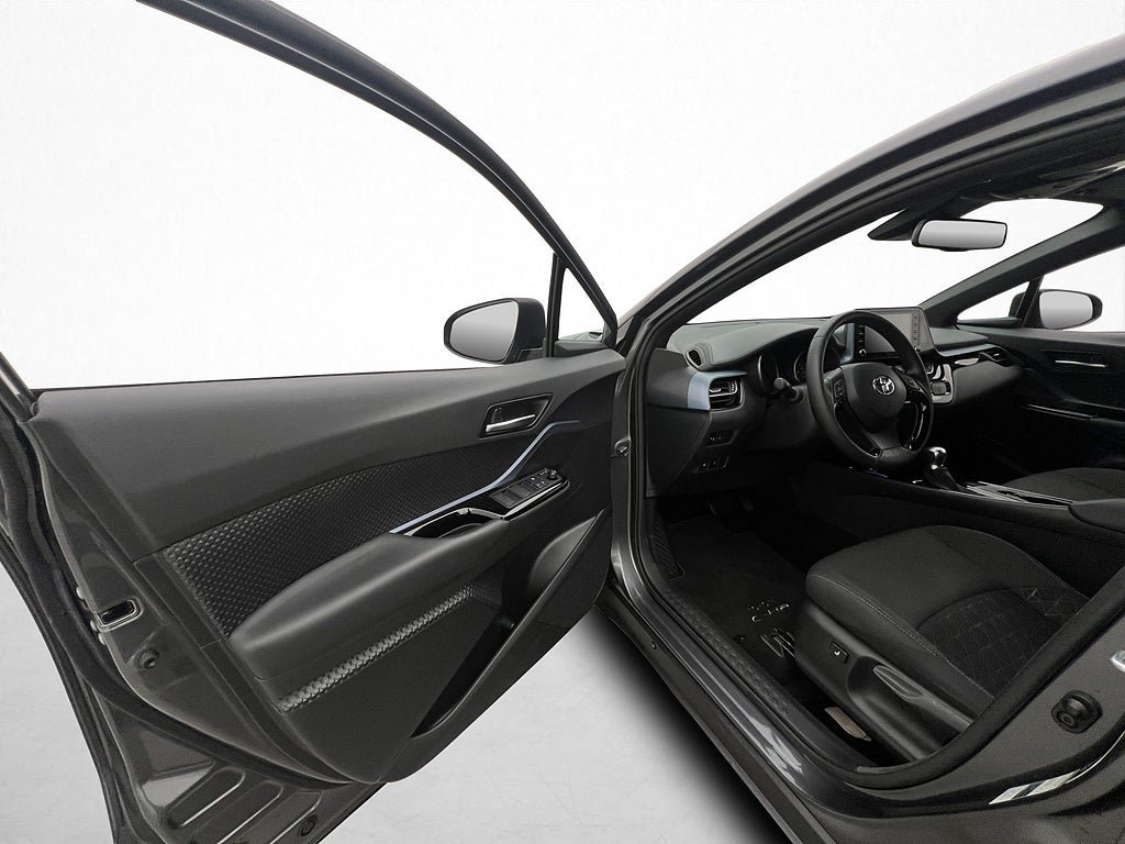 Vehicle Image 10
