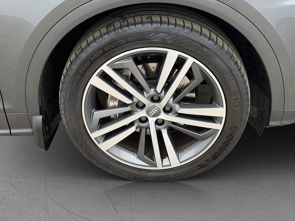 Vehicle Image 36