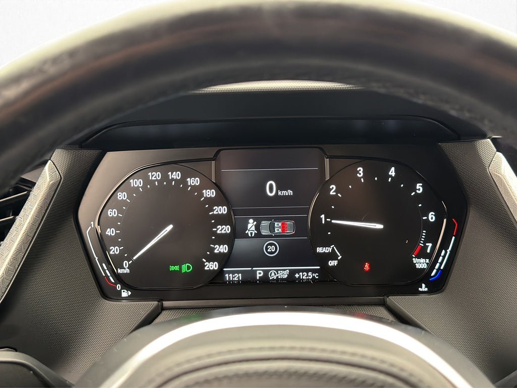 Vehicle Image 16
