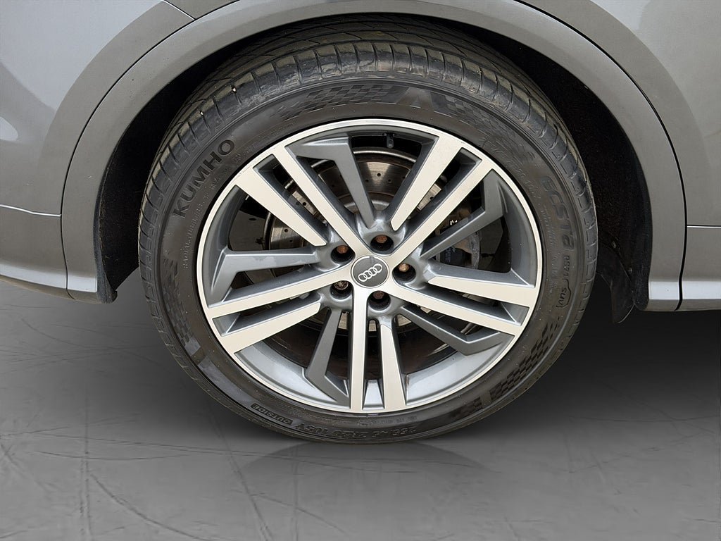 Vehicle Image 37