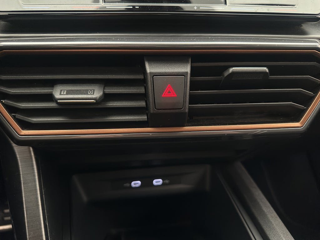 Vehicle Image 26