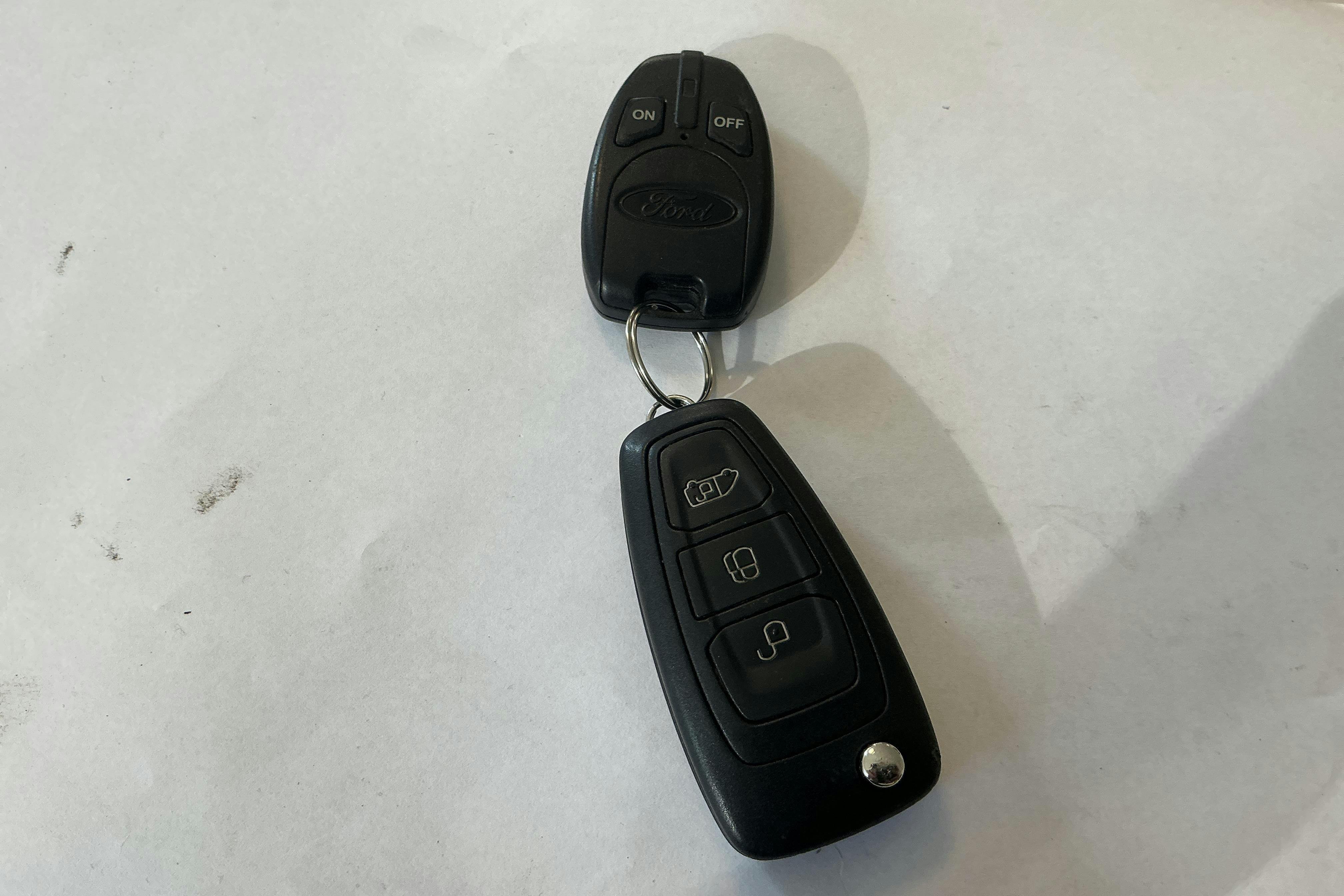 Vehicle Image 16