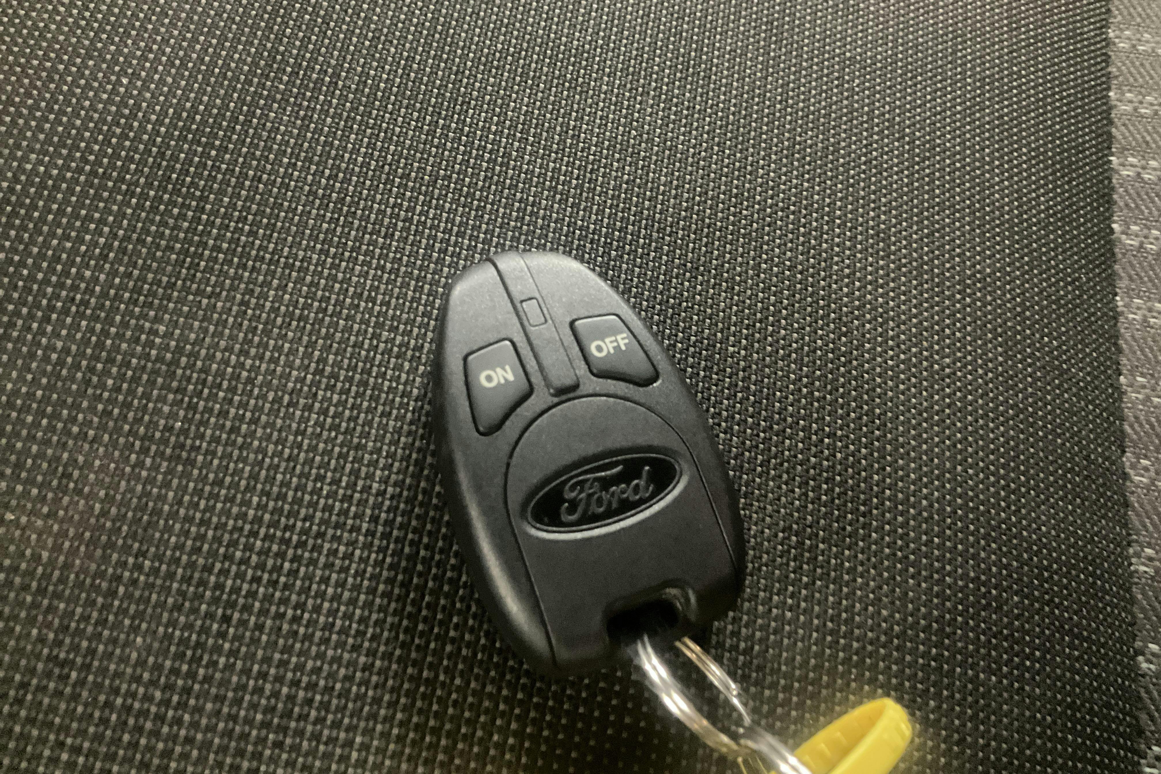 Vehicle Image 19