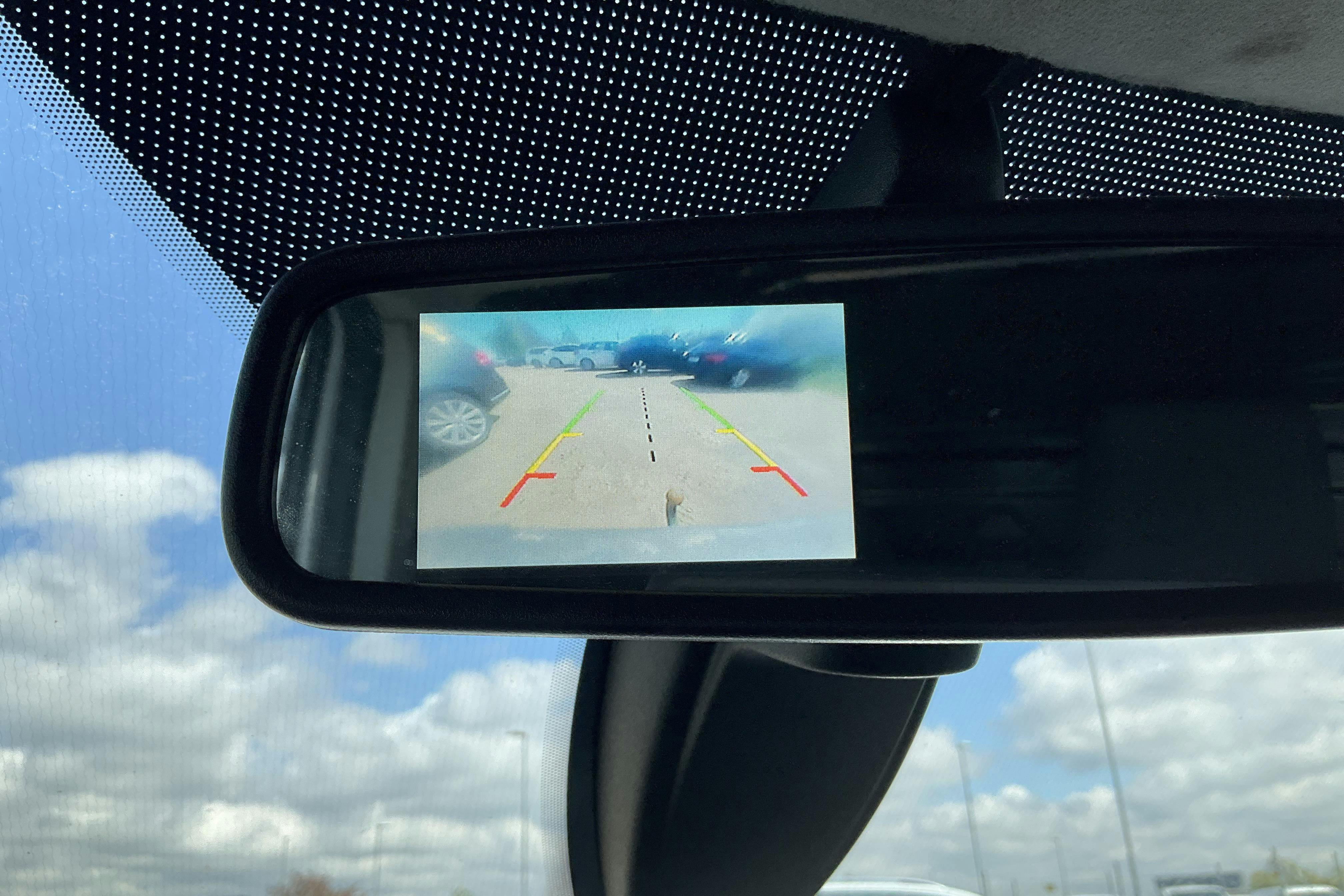 Vehicle Image 11