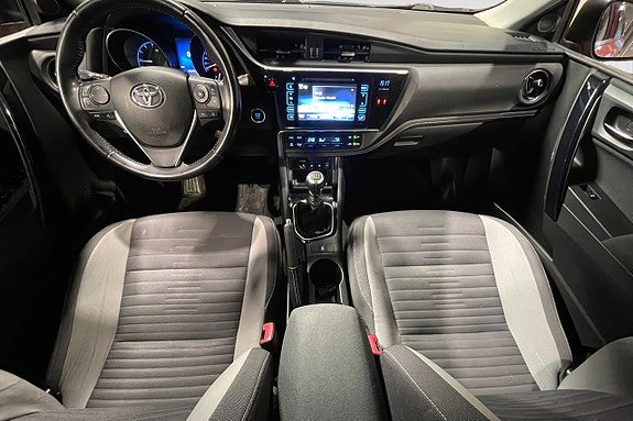 Vehicle Image 11