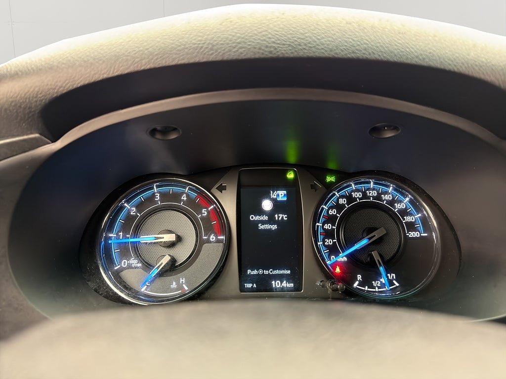 Vehicle Image 21
