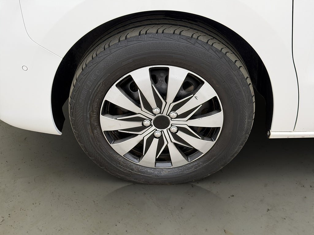 Vehicle Image 31