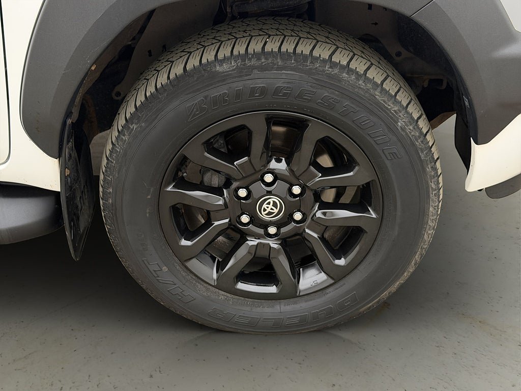 Vehicle Image 37
