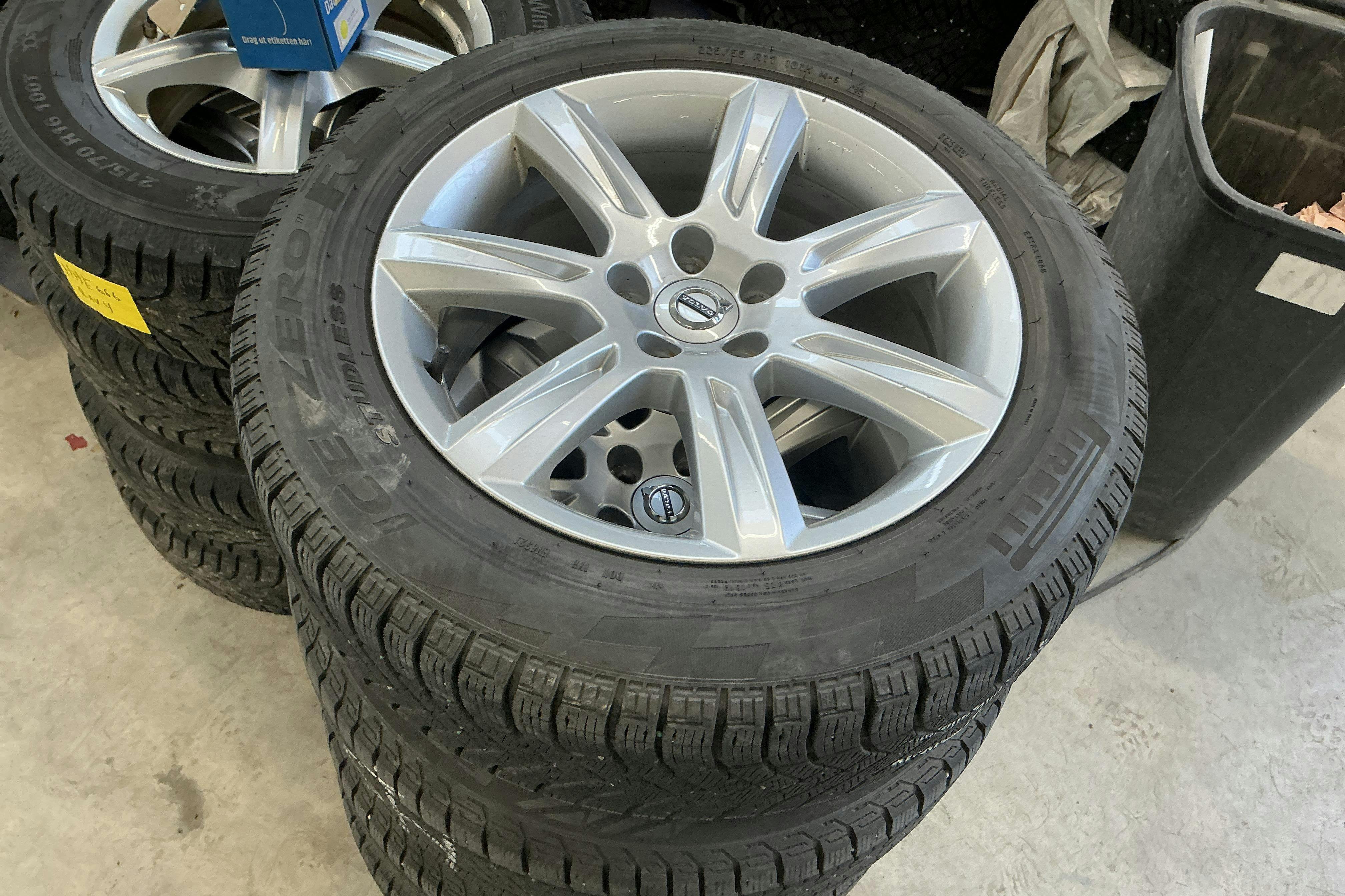 Vehicle Image 17