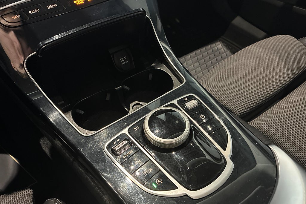 Vehicle Image 26