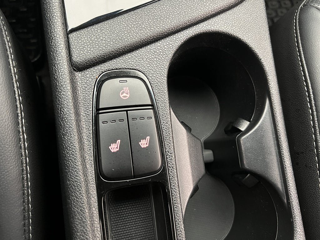 Vehicle Image 24