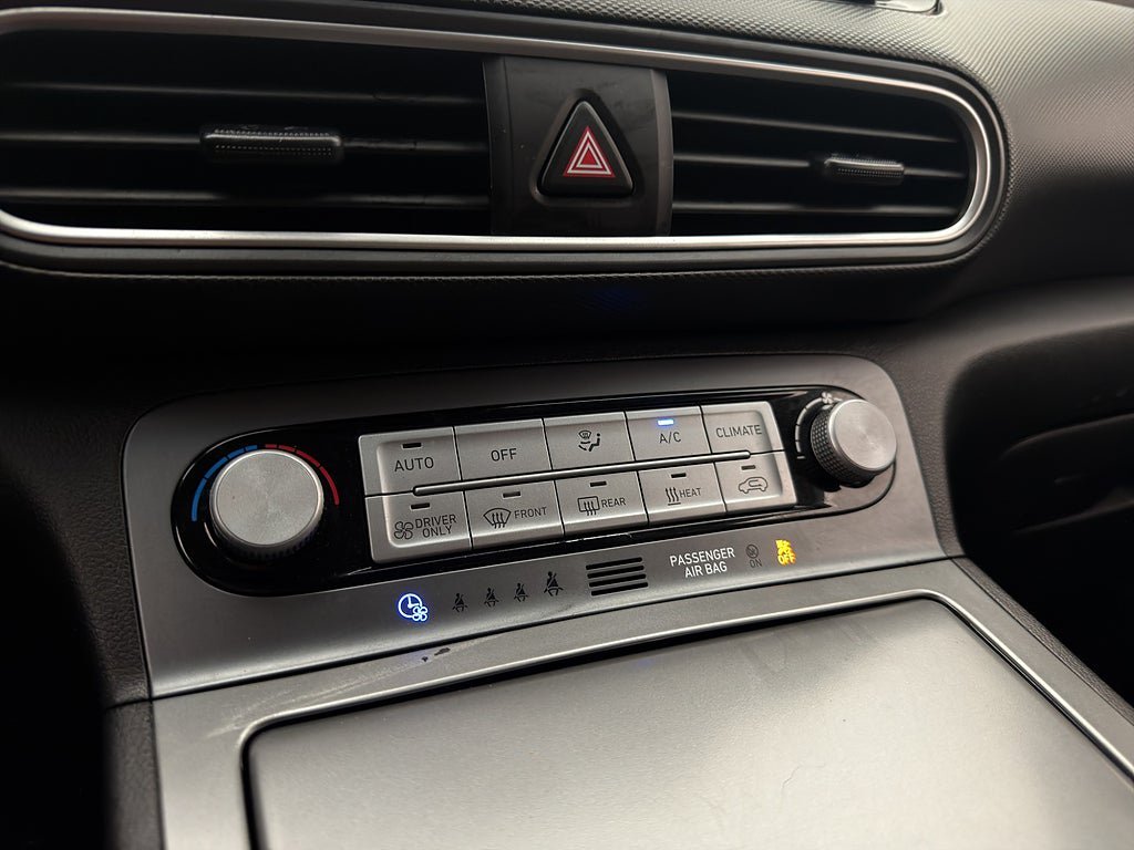 Vehicle Image 27