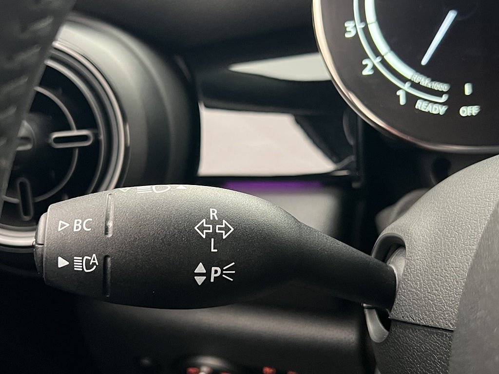Vehicle Image 27