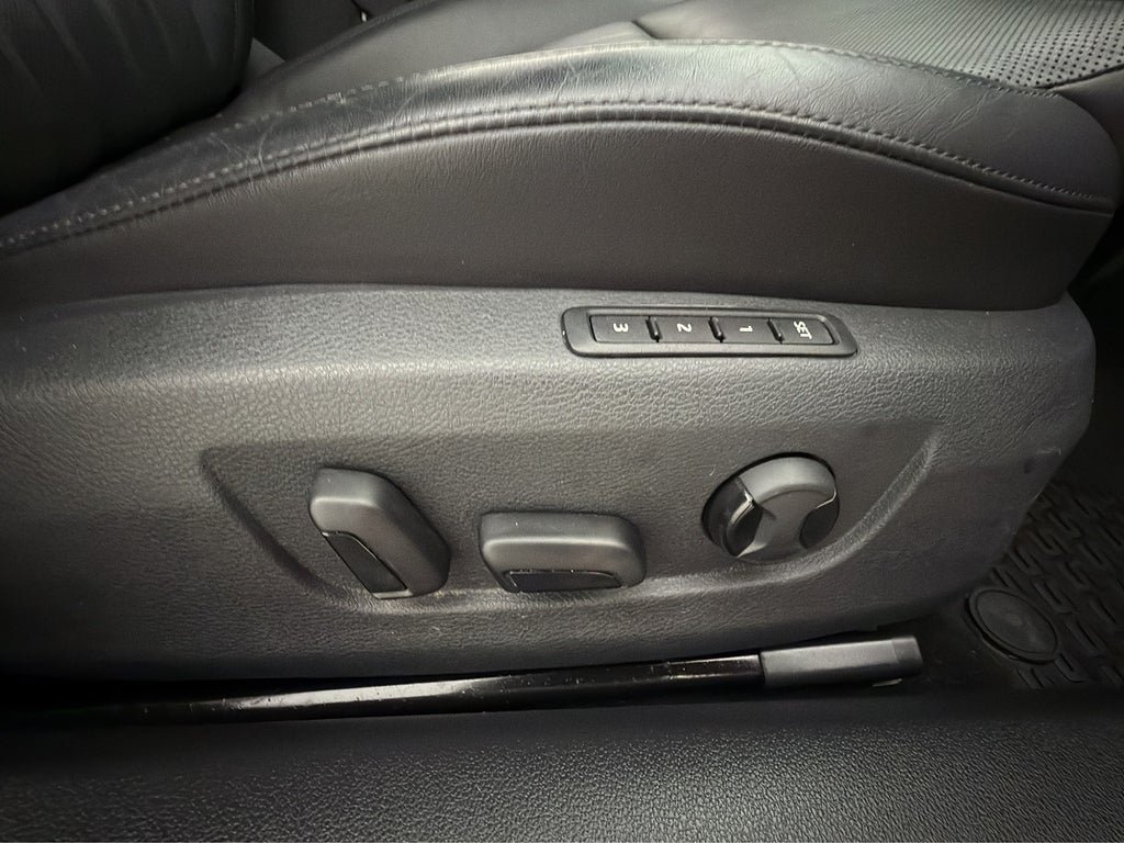 Vehicle Image 38