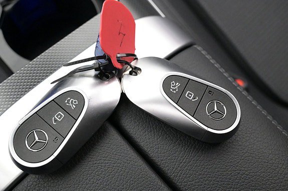 Vehicle Image 24