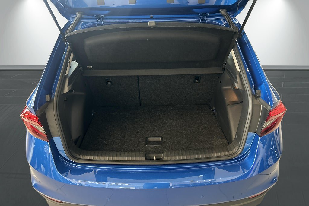 Vehicle Image 17