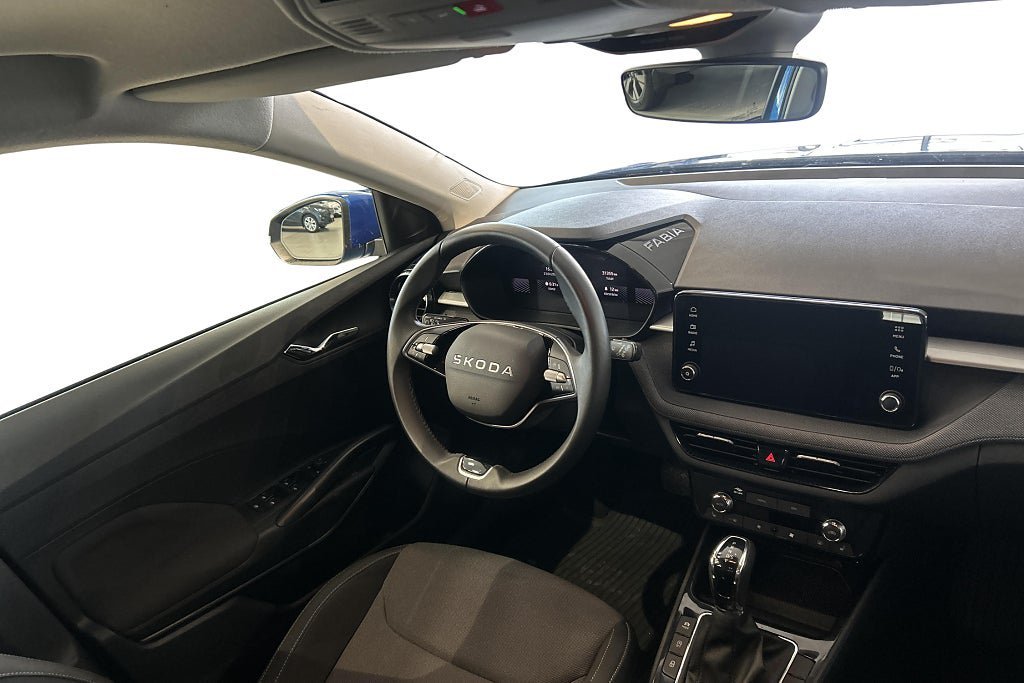 Vehicle Image 28