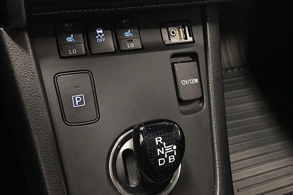 Vehicle Image 24