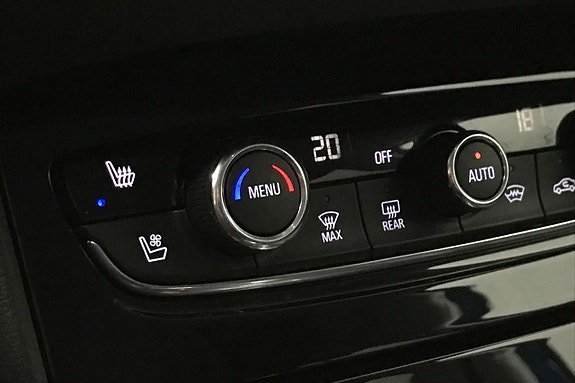 Vehicle Image 28