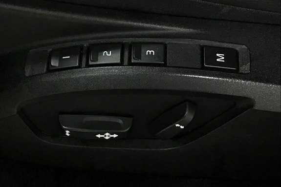 Vehicle Image 27