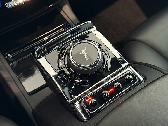 Vehicle Image 34