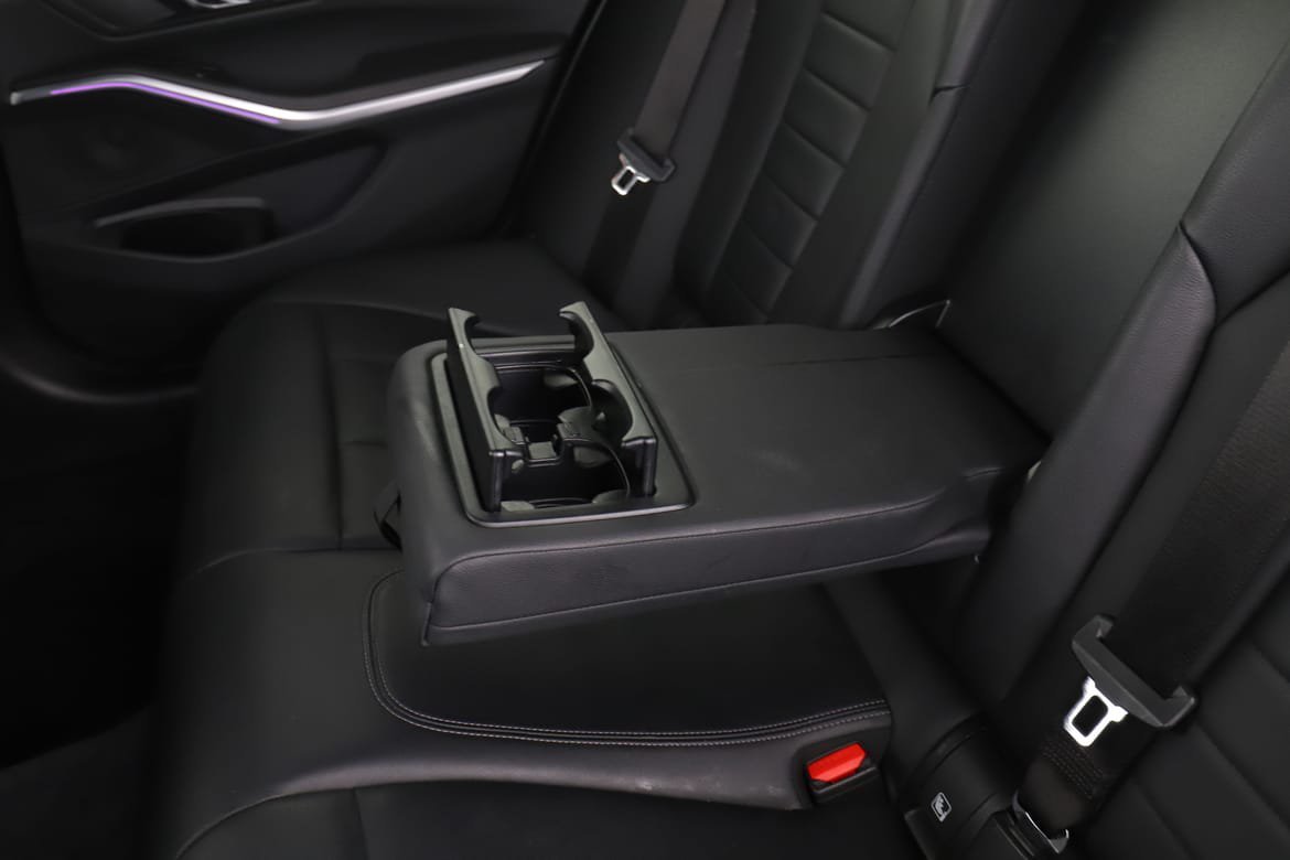 Vehicle Image 42