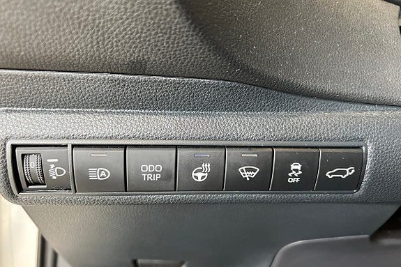 Vehicle Image 24
