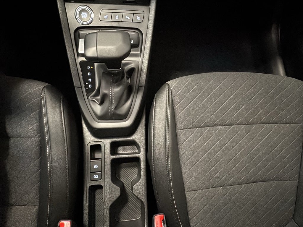 Vehicle Image 12