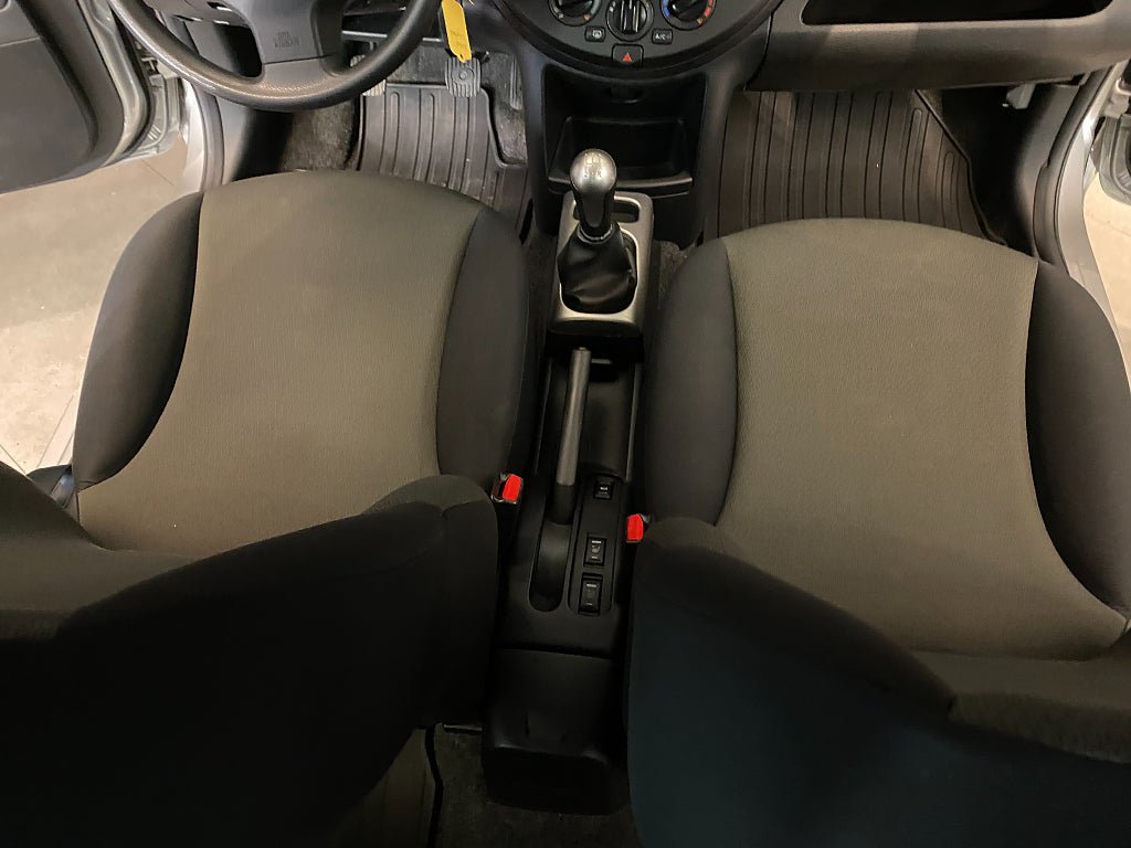 Vehicle Image 18