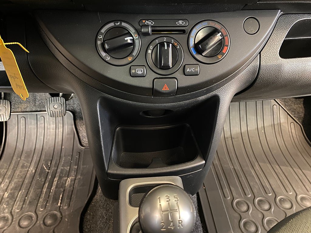 Vehicle Image 23