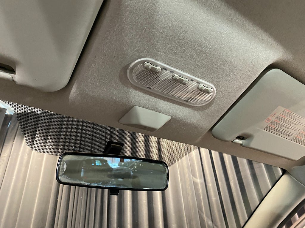 Vehicle Image 30